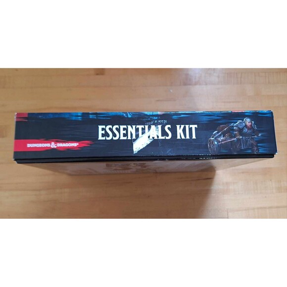 Essentials Kit - Boxed Set - D&D 5th Edition Wizards of the Coast -NEW OPEN BOX - Picture 3 of 5